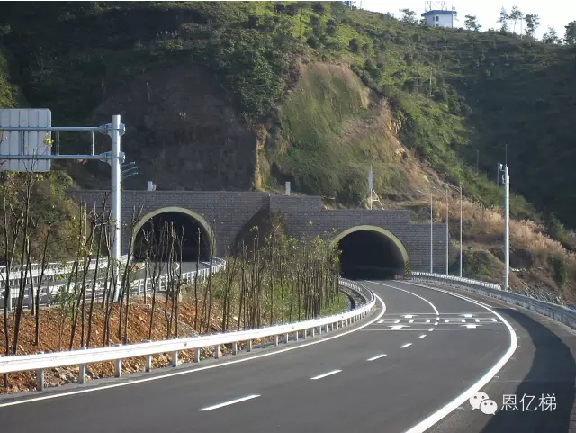 ���|��UPS�Դ�И˺��������������B(y��ng)�o�C늹���